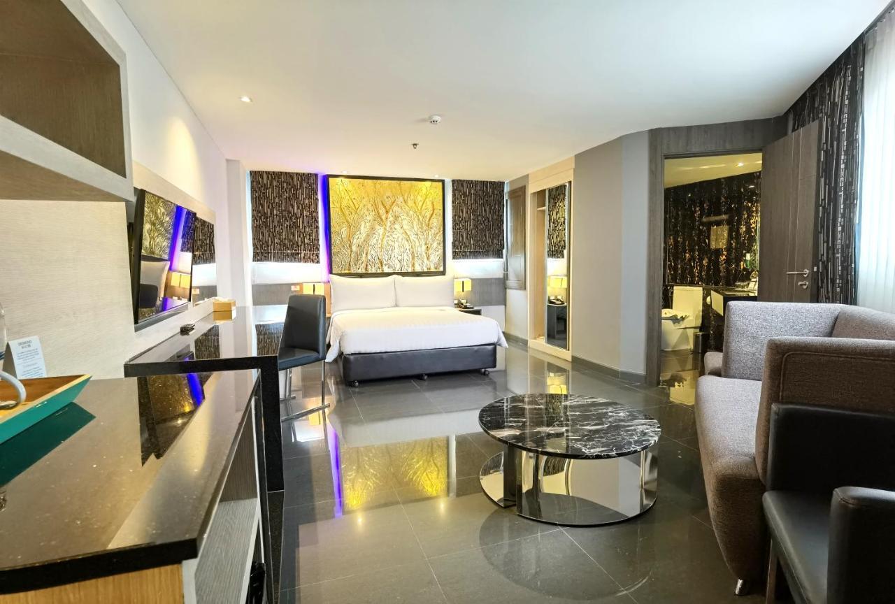 Nova Express Pattaya Hotel Zewnętrze zdjęcie