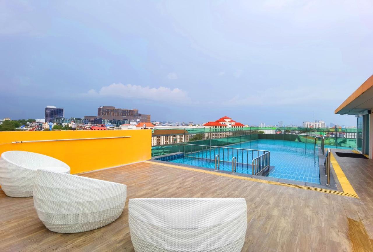 Nova Express Pattaya Hotel Zewnętrze zdjęcie