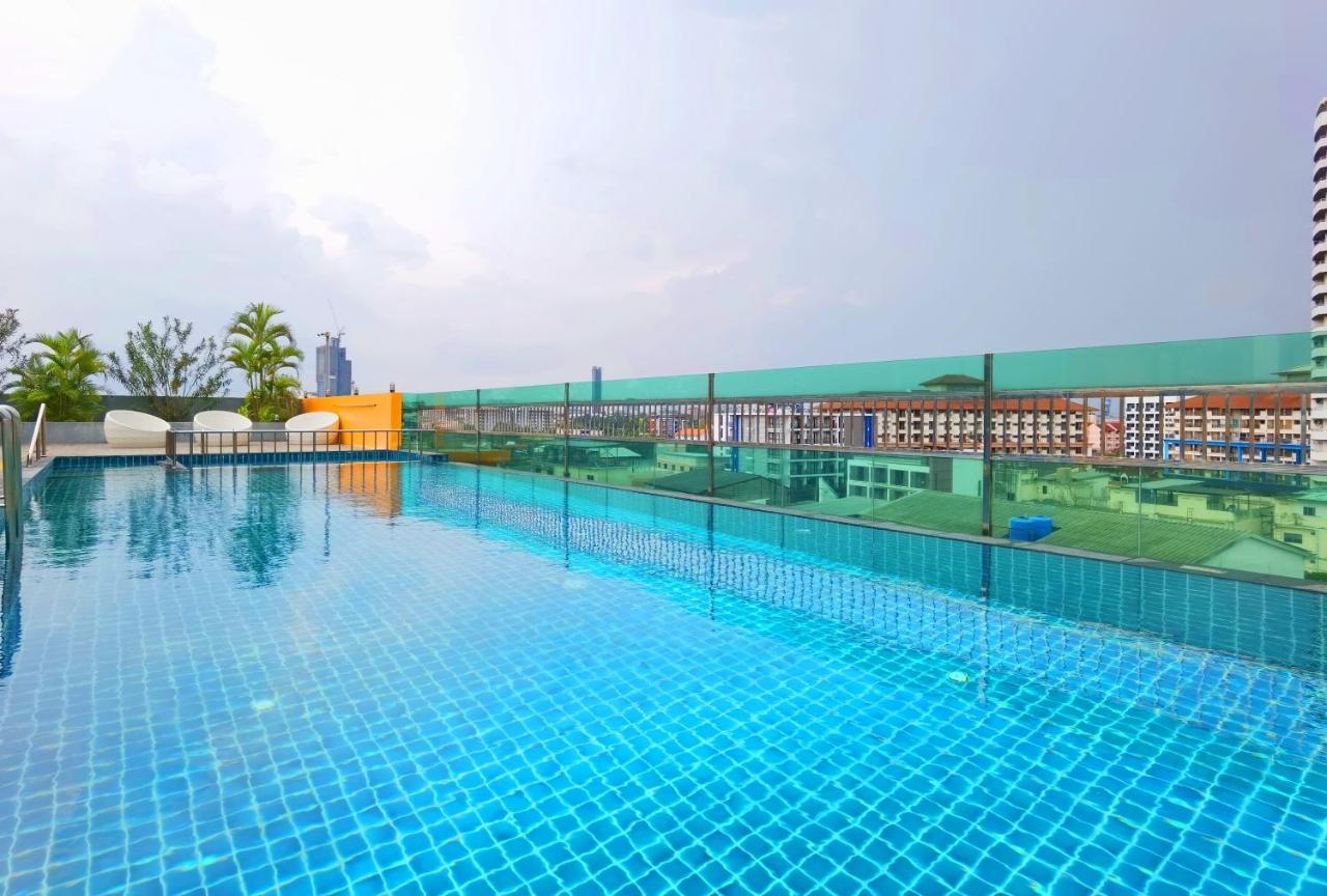 Nova Express Pattaya Hotel Zewnętrze zdjęcie