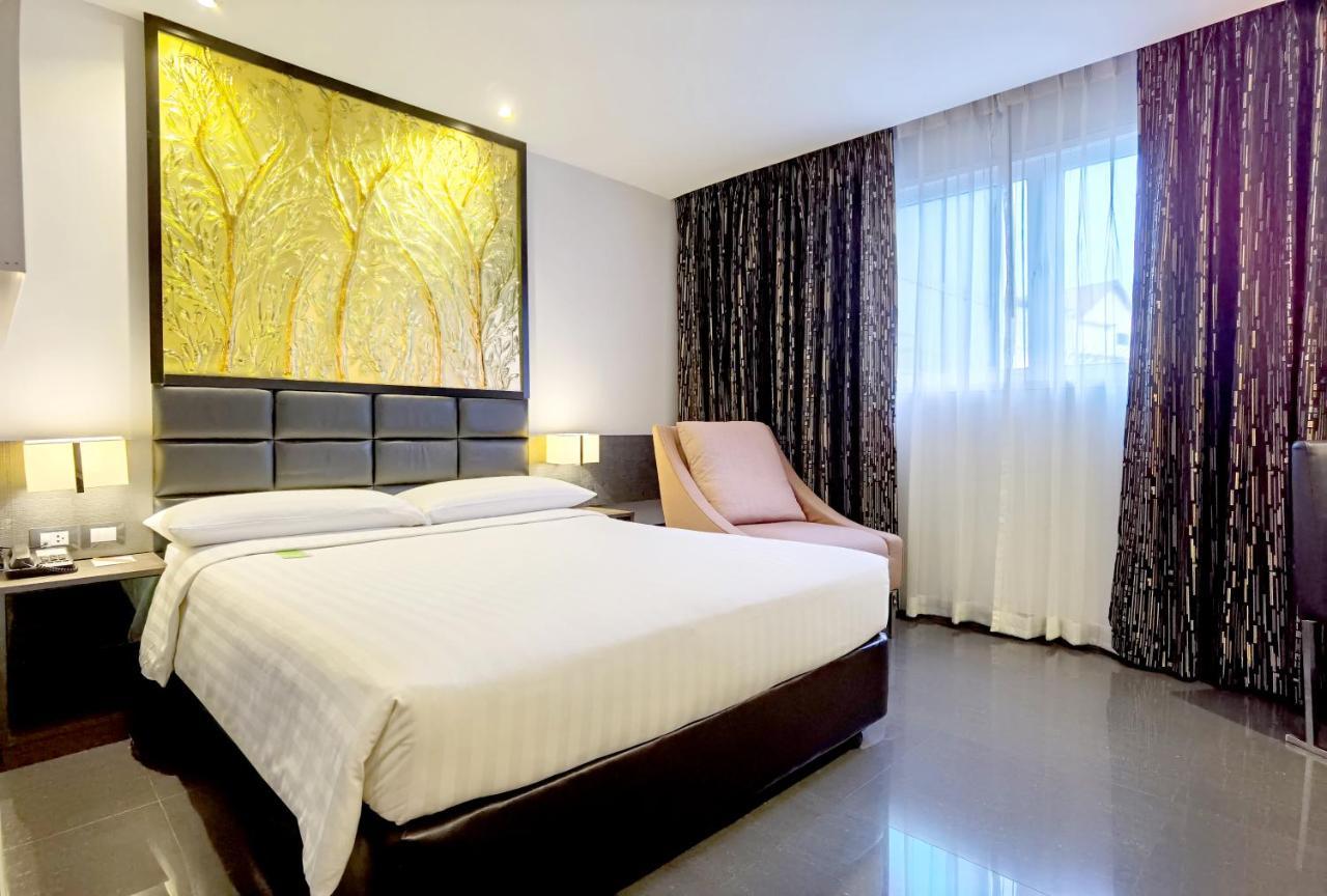 Nova Express Pattaya Hotel Zewnętrze zdjęcie