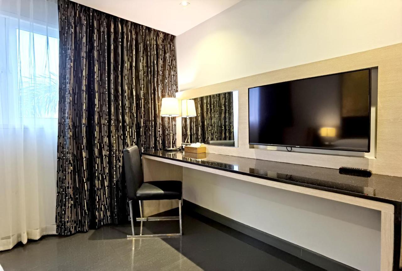 Nova Express Pattaya Hotel Zewnętrze zdjęcie